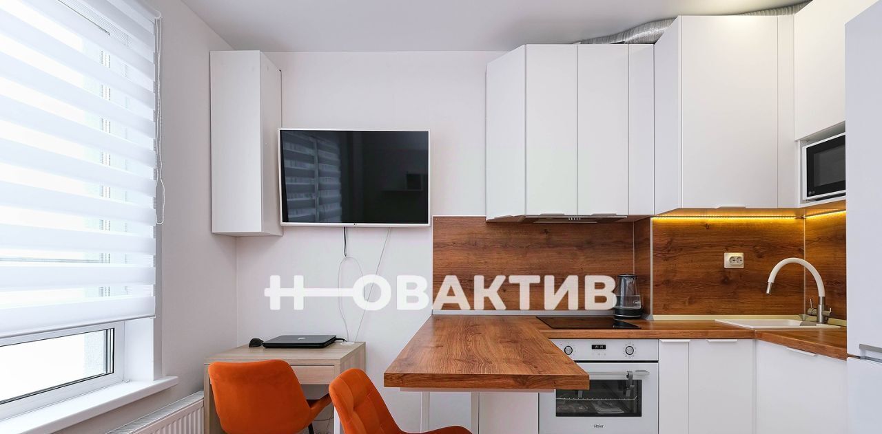 квартира г Новосибирск Октябрьская ул Ясный Берег 43 фото 4