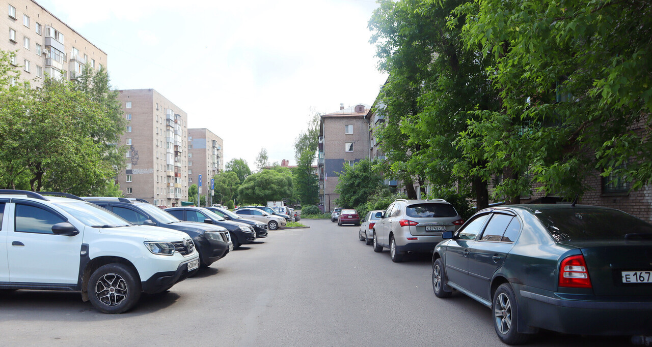 квартира г Череповец р-н Индустриальный пр-кт Строителей 7а м-н фото 2