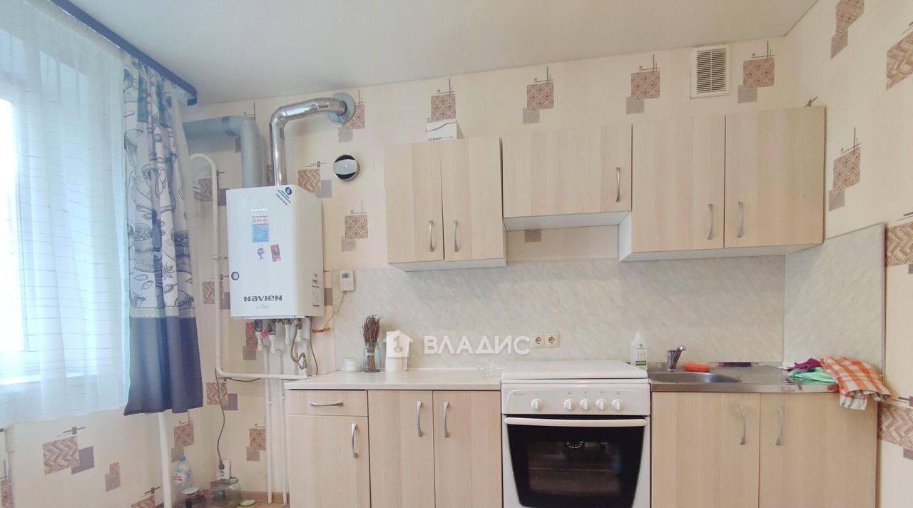 квартира г Калуга р-н Ленинский ул Братьев Луканиных 11 фото 4