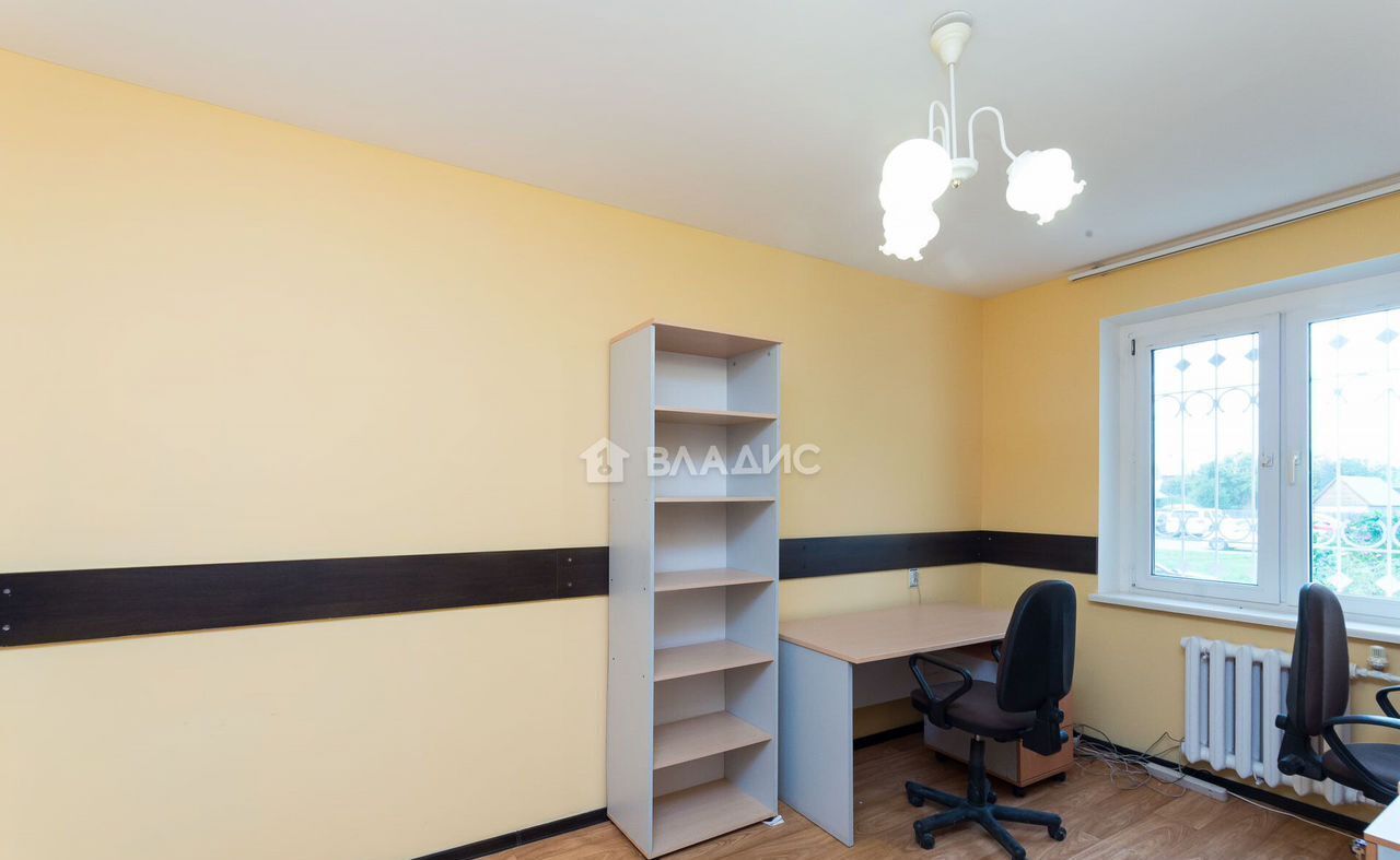 офис г Тобольск 4-й мкр-н, 37/2 фото 4