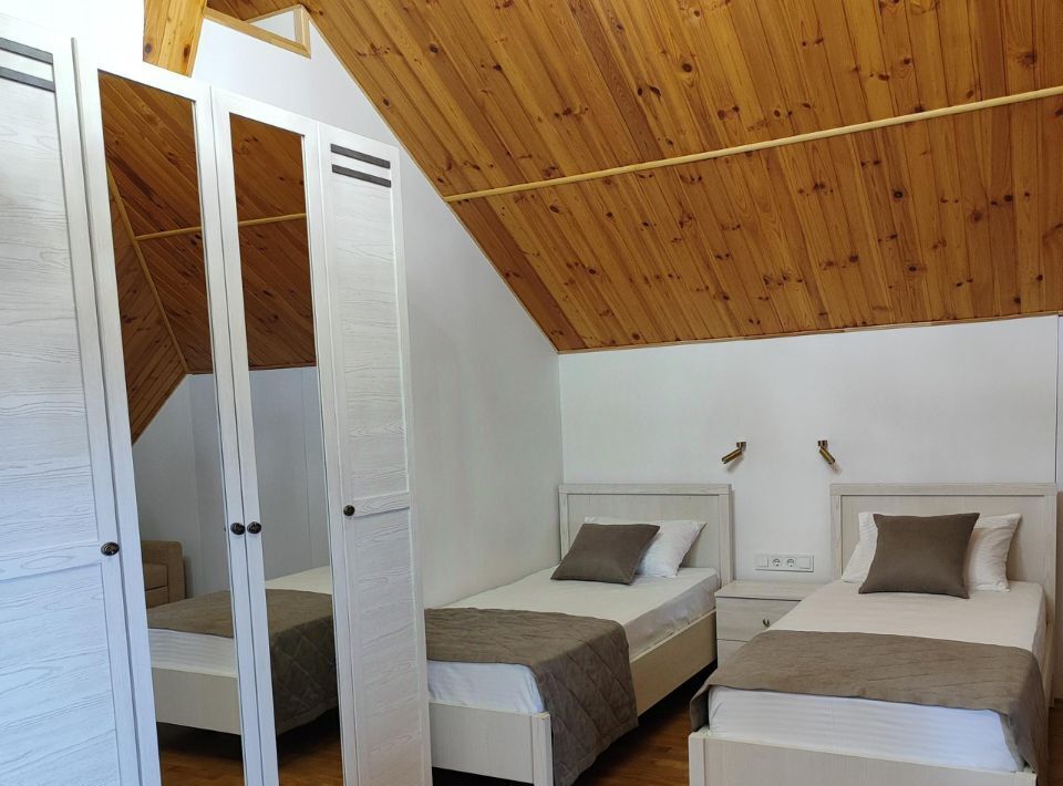 комната г Волгоград р-н Дзержинский ул Знаменская 58а фото 2