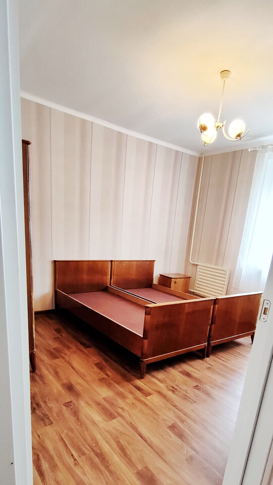 квартира г Оренбург пр-кт Победы 2б фото 11