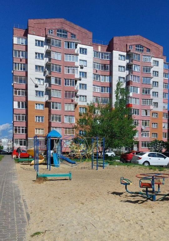 квартира г Старый Оскол м-н, Космос, 13 фото 1