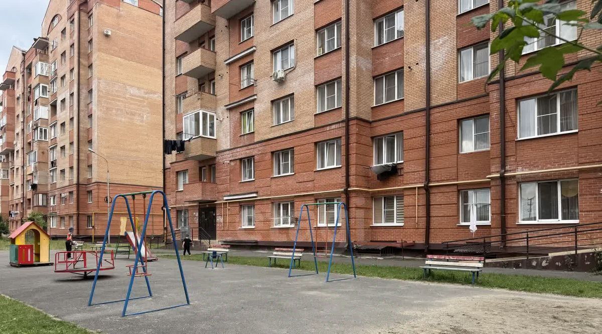 квартира г Владикавказ р-н Северо-Западный ул Весенняя 37б фото 1