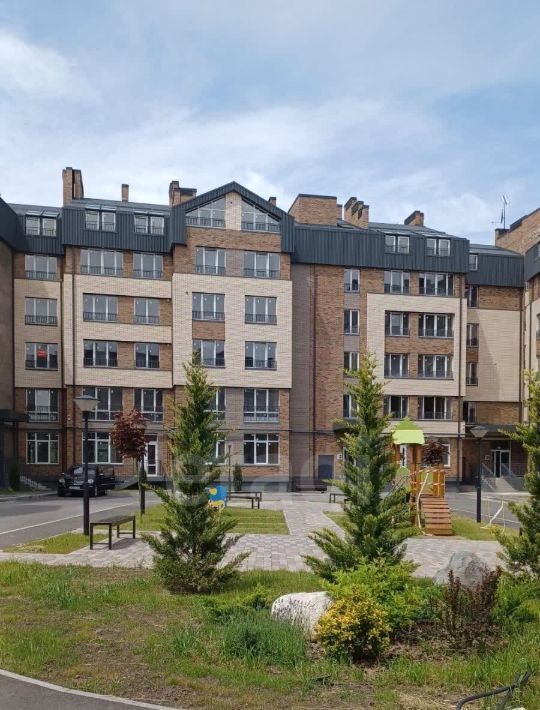 квартира г Владикавказ р-н Затеречный ул Шамиля Джикаева 3б фото 1