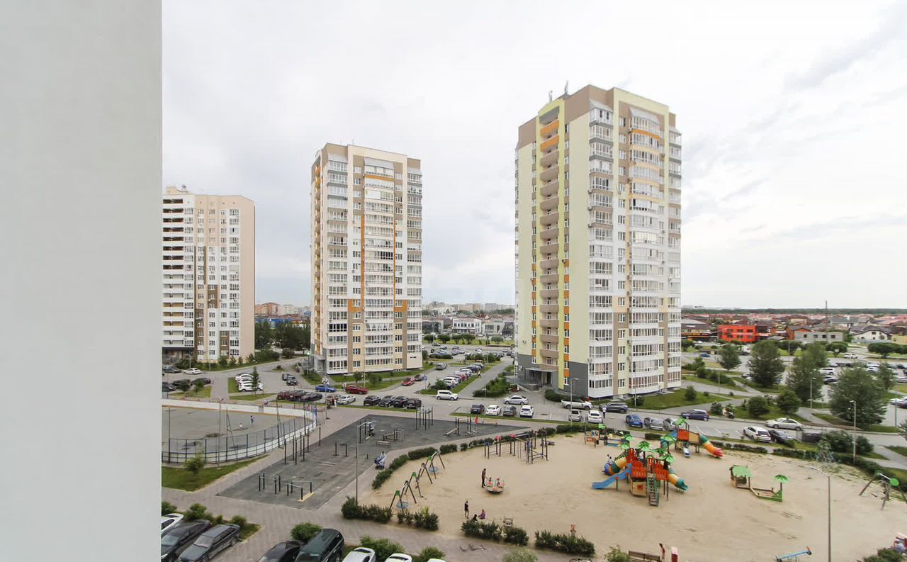 квартира г Тюмень р-н Калининский ул Александра Протозанова 12к/1 фото 30