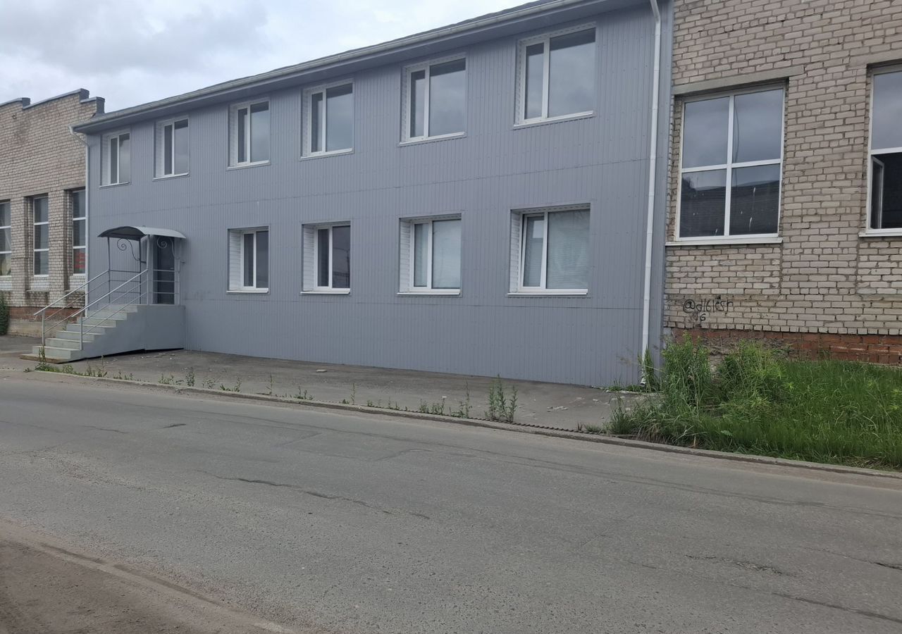 торговое помещение г Череповец р-н Заягорбский ул Боршодская 12 фото 2