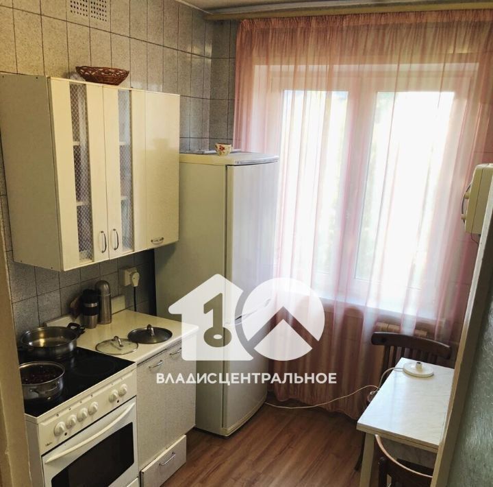 квартира г Новосибирск метро Площадь Гарина-Михайловского ул Железнодорожная 8/1 фото 3