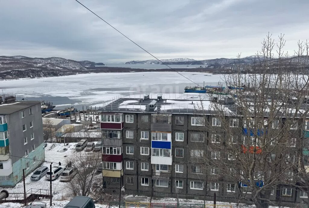квартира г Петропавловск-Камчатский ул Труда 35 фото 2
