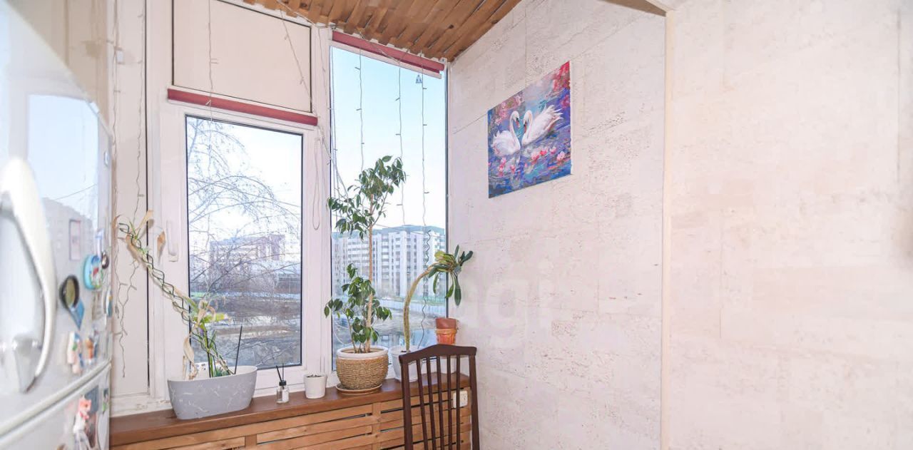 квартира г Сургут ул Игоря Киртбая 9 5-5А фото 18