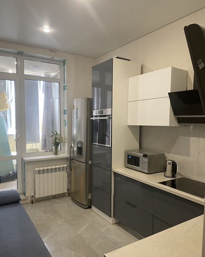 квартира г Омск р-н Кировский б-р М.М.Кузьмина 15 фото 3