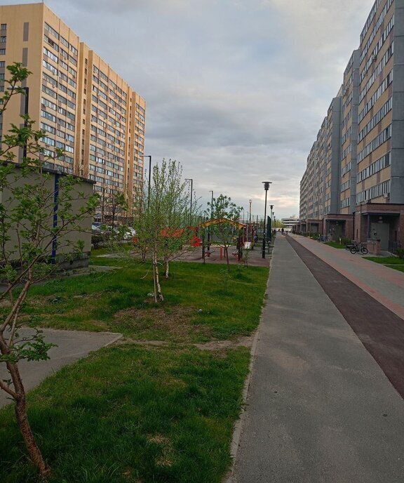 квартира г Тюмень ул Интернациональная 199к/2 фото 1