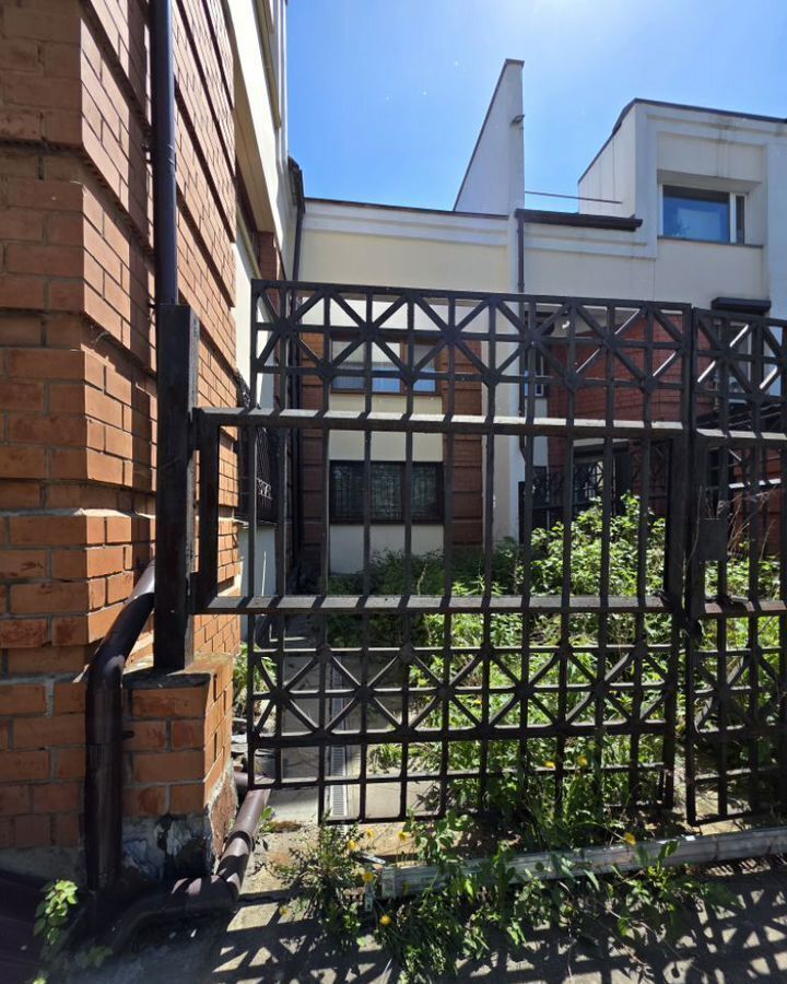 дом г Иркутск р-н Свердловский Университетский 2А фото 28