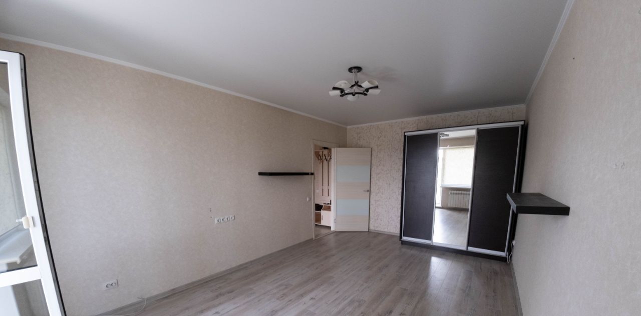 квартира г Омск р-н Центральный ул Звездова 62 фото 9