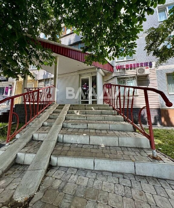 торговое помещение г Старый Оскол микрорайон Жукова 52 фото 3