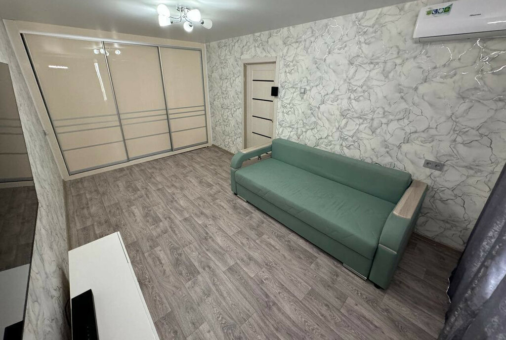 квартира г Комсомольск-на-Амуре ул Гамарника 37к/4 фото 2