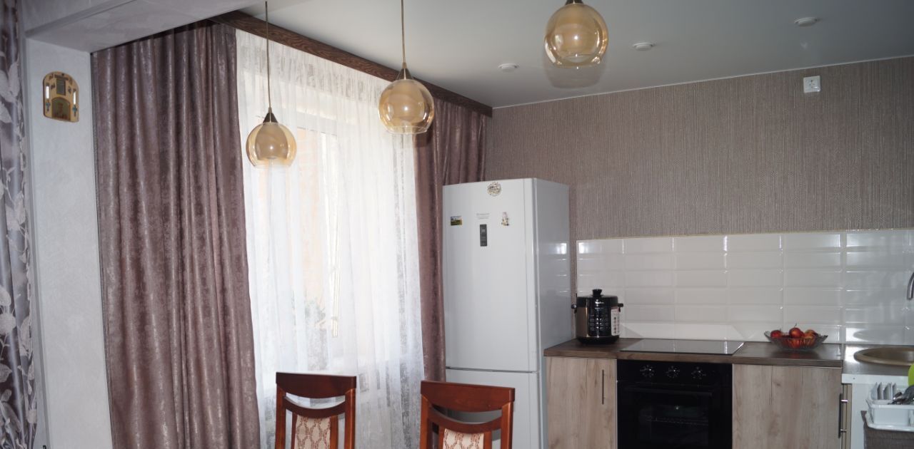 квартира г Омск р-н Кировский Солнечный ул 3-я Любинская 28а фото 2
