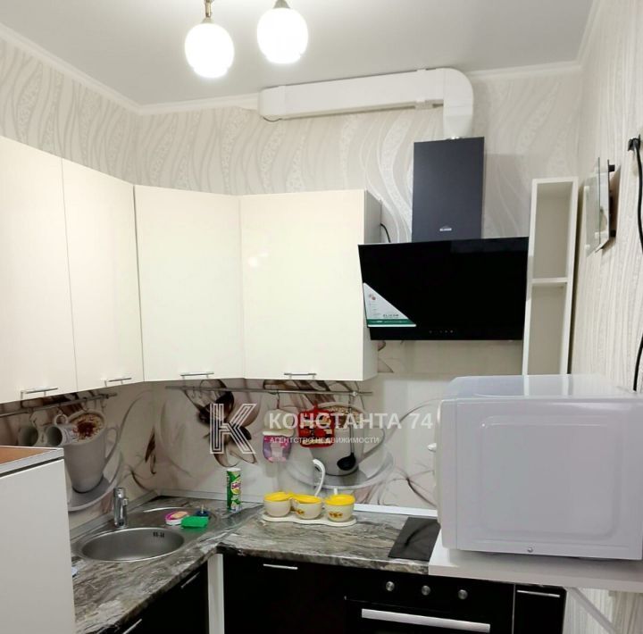 квартира г Челябинск р-н Калининский ул Братьев Кашириных 131а фото 1