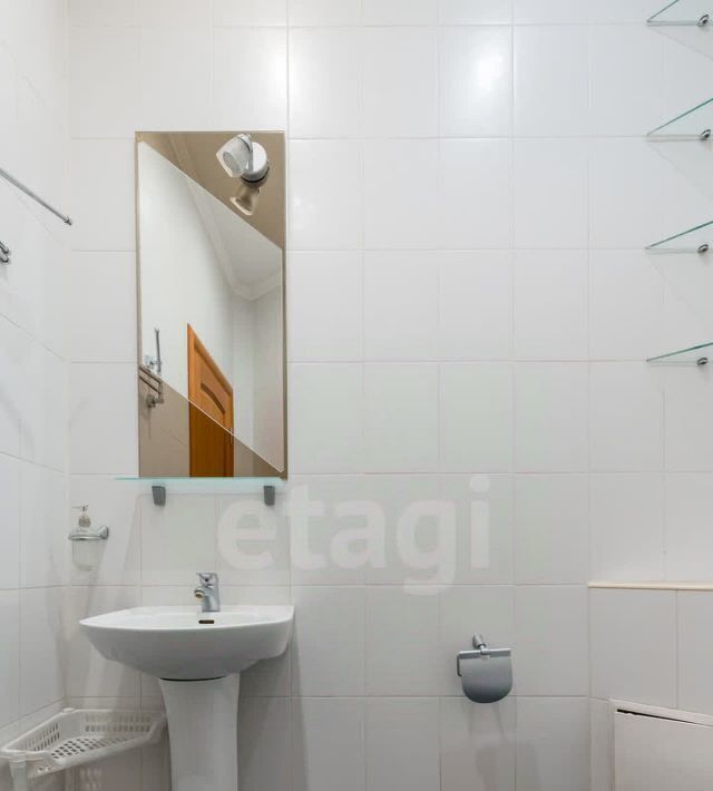квартира г Тюмень р-н Калининский ул Луначарского 18/1 фото 46