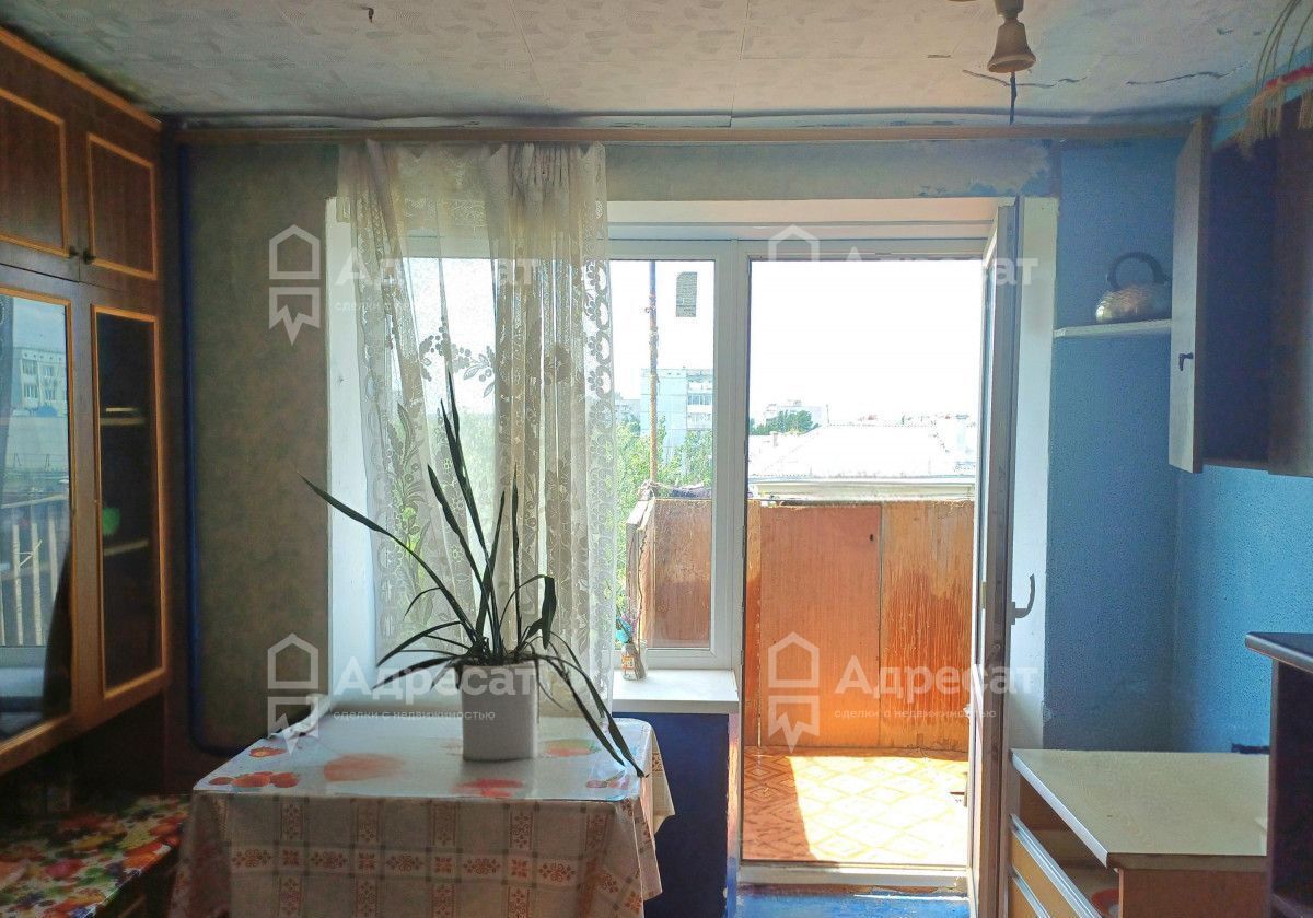 комната г Волгоград р-н Тракторозаводский ул им. Жолудева 20а фото 6