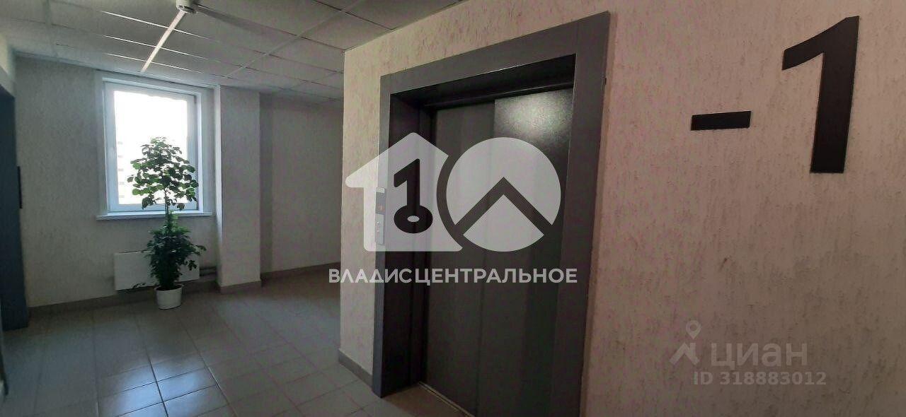 квартира г Новосибирск р-н Дзержинский ул Есенина 12/1 фото 15