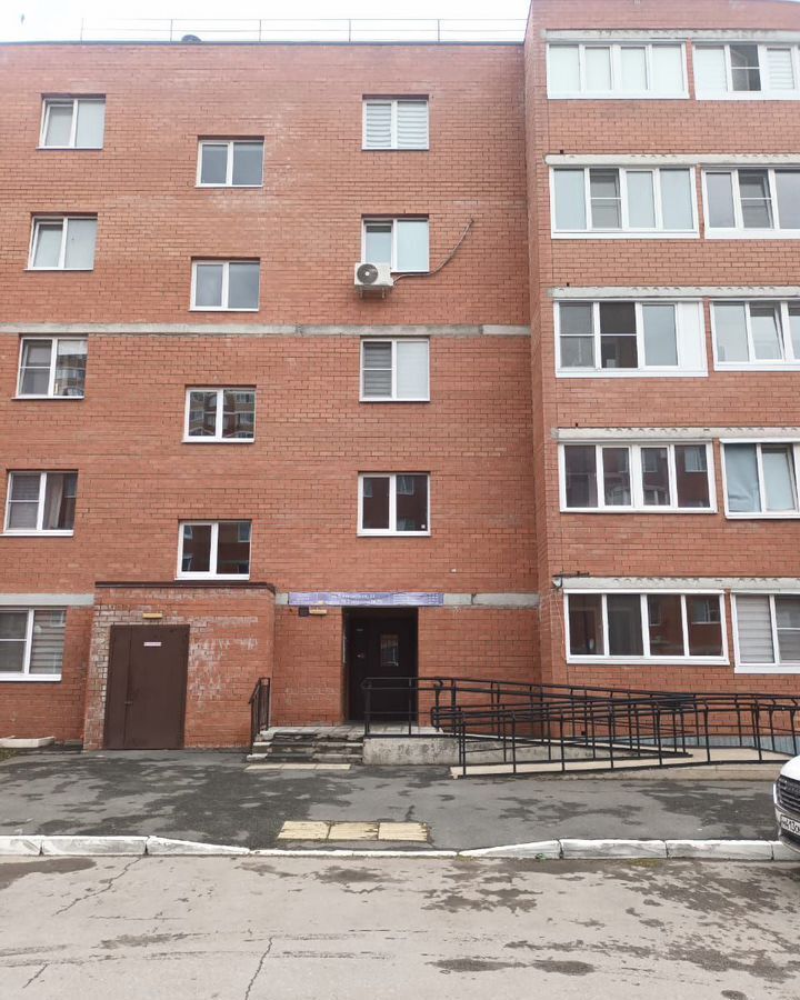 квартира г Тольятти р-н Центральный ул Калмыцкая 31 фото 1