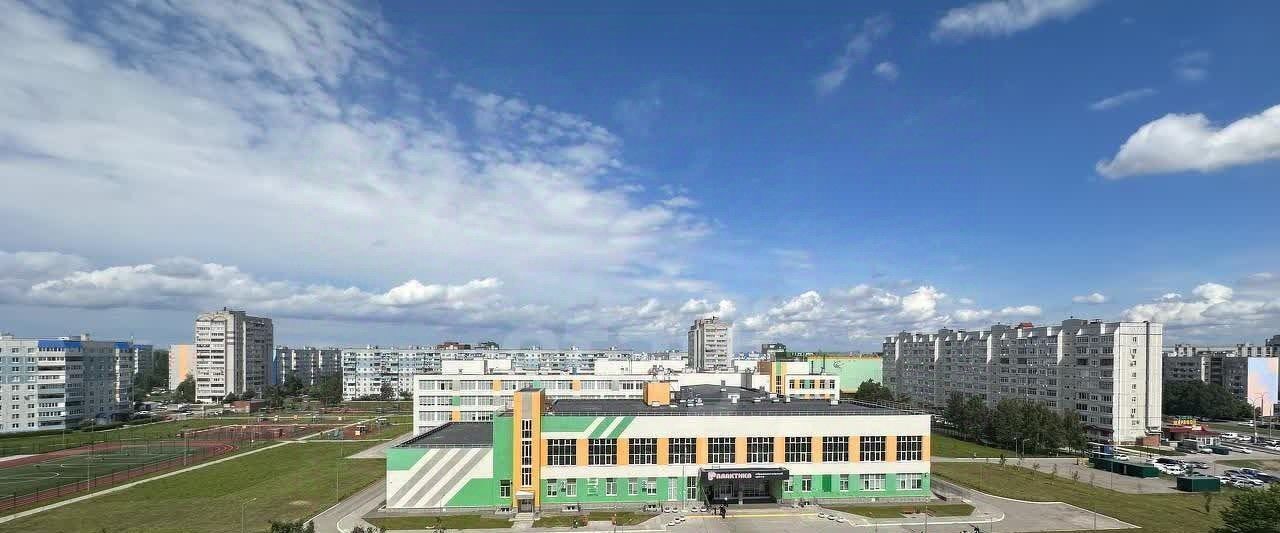 квартира г Тольятти р-н Автозаводский ул 70 лет Октября 12 фото 8