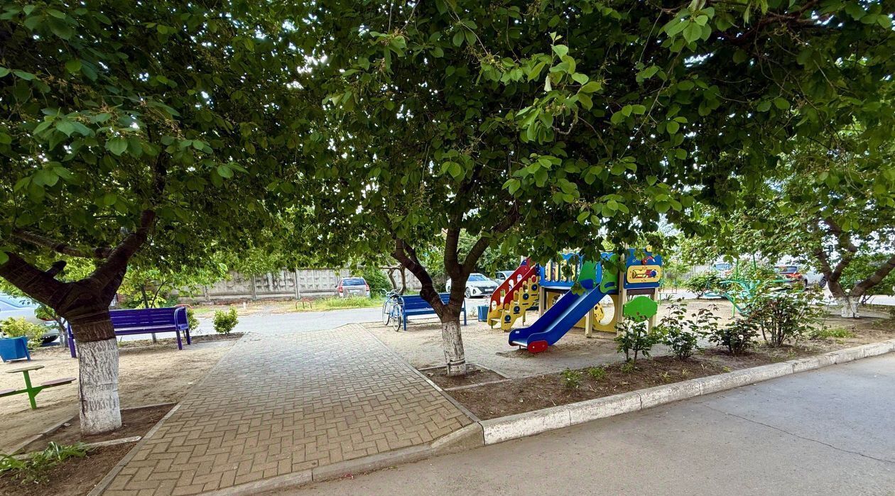 квартира р-н Ейский г Ейск ул Энгельса 21/1к 2 фото 23