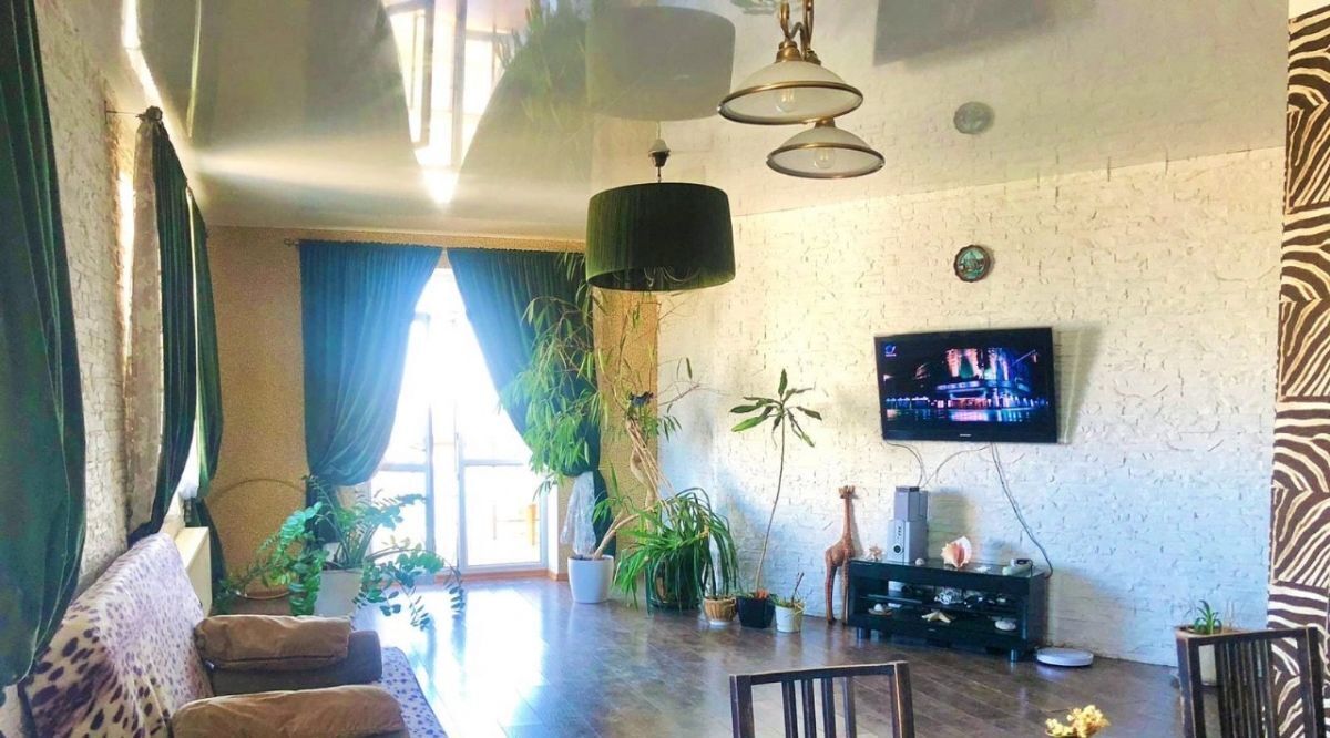 квартира г Волгоград р-н Центральный ул Батальонная 13 фото 5