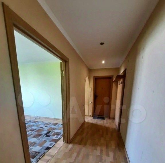 квартира г Омск р-н Кировский ул Конева 34 фото 2