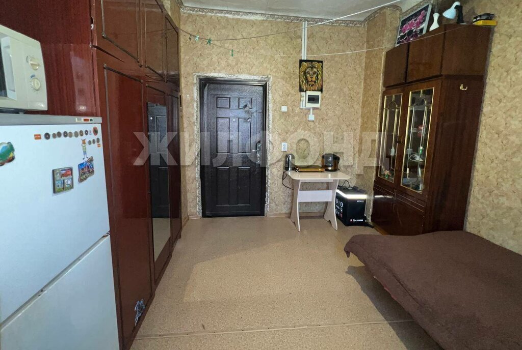 комната г Барнаул ул Профинтерна 51 фото 1