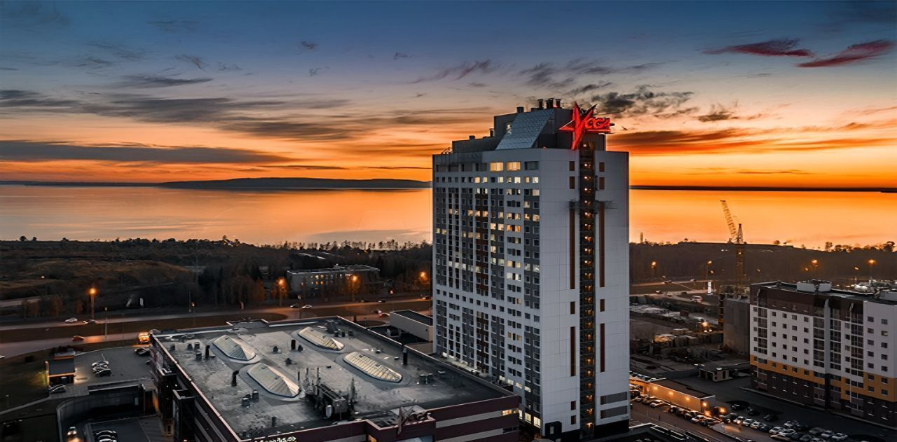 торговое помещение г Тольятти р-н Автозаводский ул Юбилейная 40 фото 2