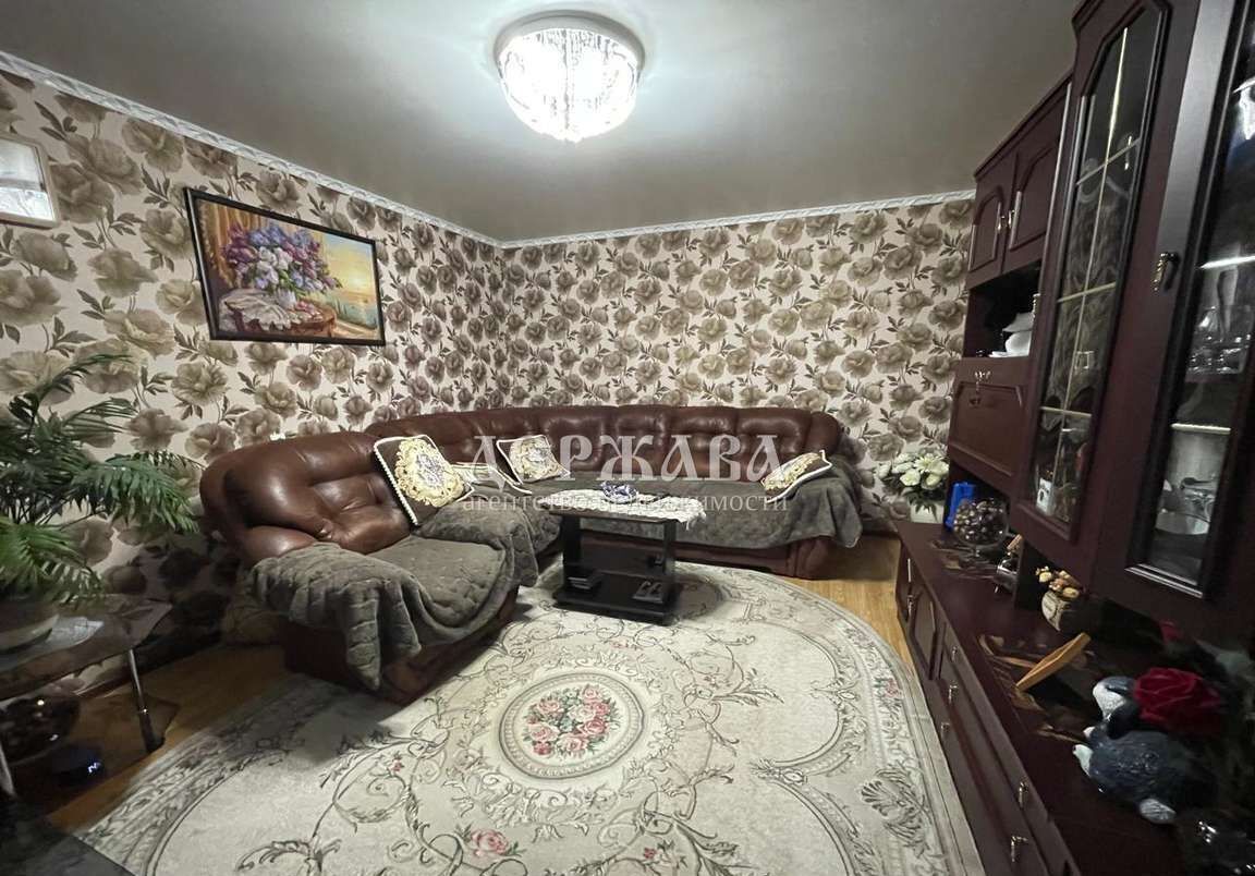 квартира г Старый Оскол ул Хмелева 3 фото 2