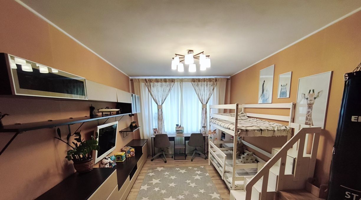 квартира г Саратов р-н Волжский ул им Исаева Н.В. 24 фото 2