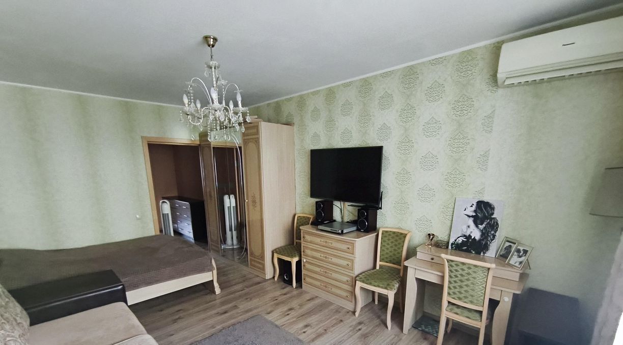 квартира г Саратов р-н Волжский ул им Исаева Н.В. 24 фото 12