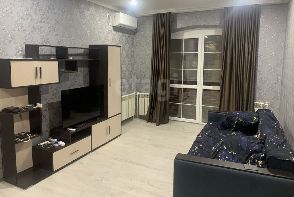 квартира г Азов б-р Роз 5 фото 1