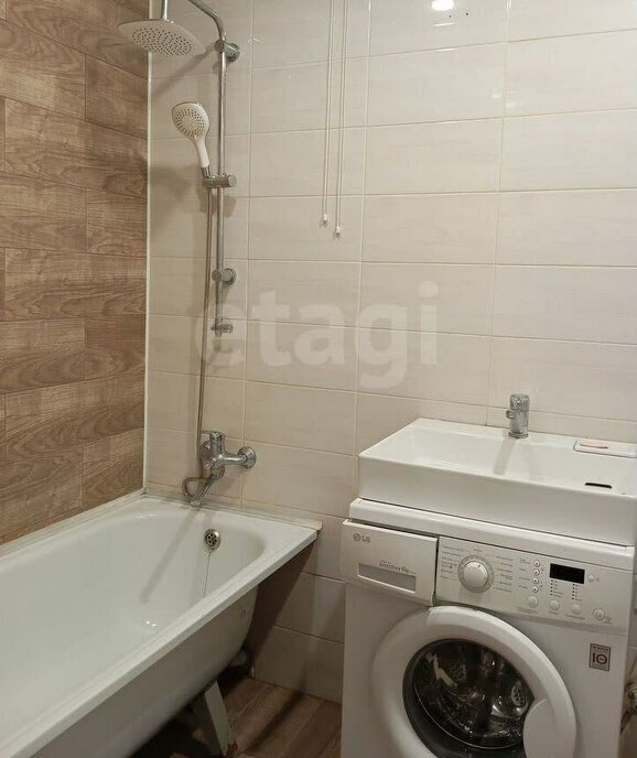 квартира г Батайск ул Коммунистическая 205 фото 1