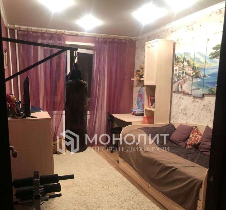 комната г Старый Оскол микрорайон Жукова 43 фото 1