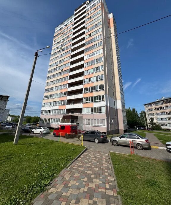 квартира г Киров мкр Радужный ул Мира 10 фото 2