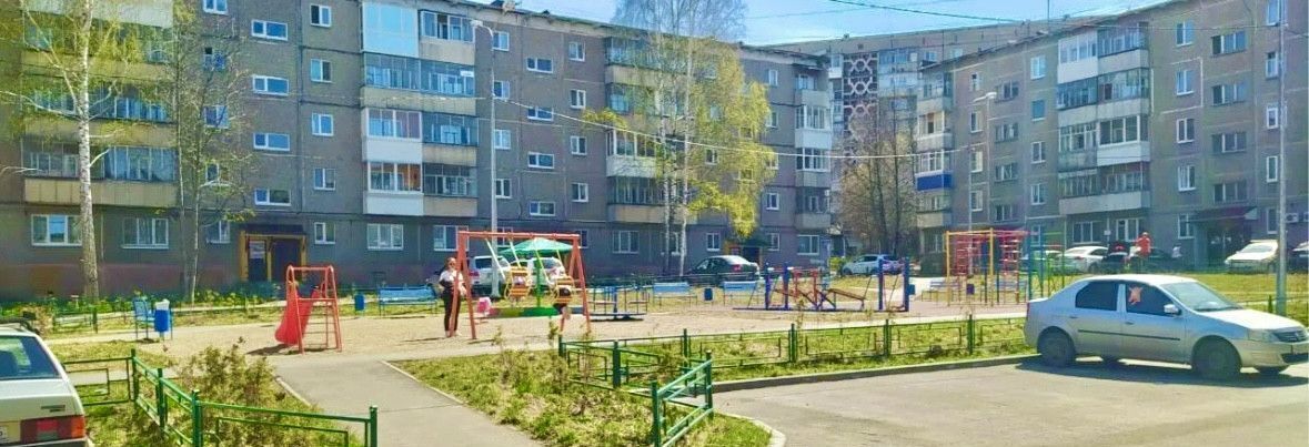 квартира г Нижний Тагил р-н Дзержинский ул Зари 39 фото 1