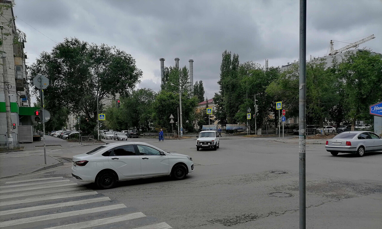 квартира г Волгоград ул Козловская 13 фото 2