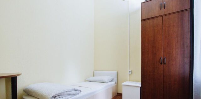 комната метро Кузнецкий Мост дом 8с/2 фото