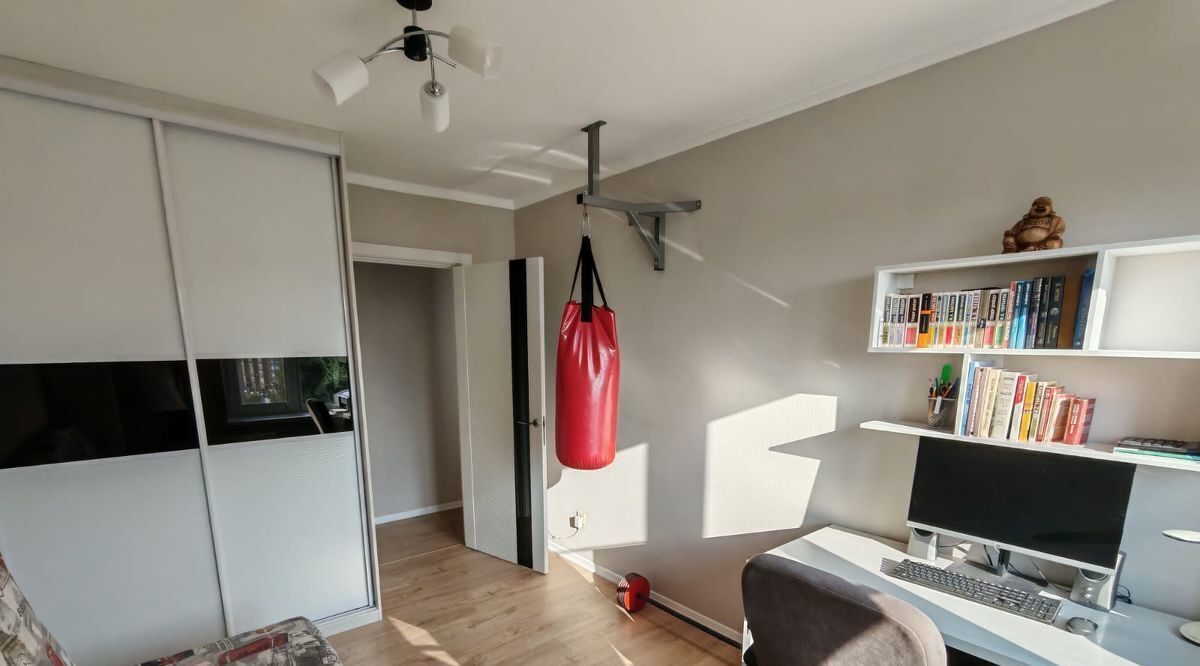квартира г Омск р-н Центральный ул 27-я Северная 73 фото 14