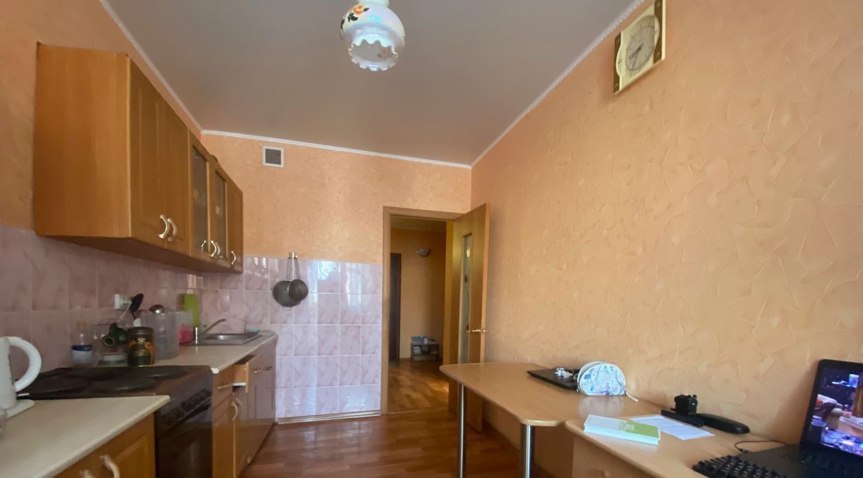 квартира г Омск р-н Кировский Солнечный ул Комкова 8 фото 6