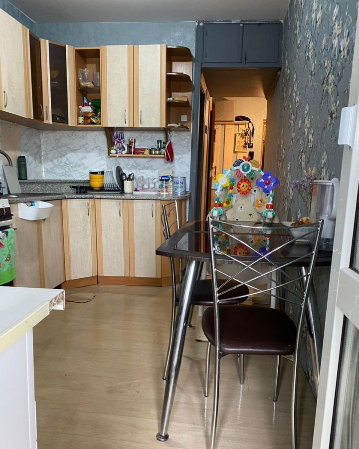 квартира г Волгоград р-н Дзержинский мкр Жилгородок ул им. Гейне 17а фото 7