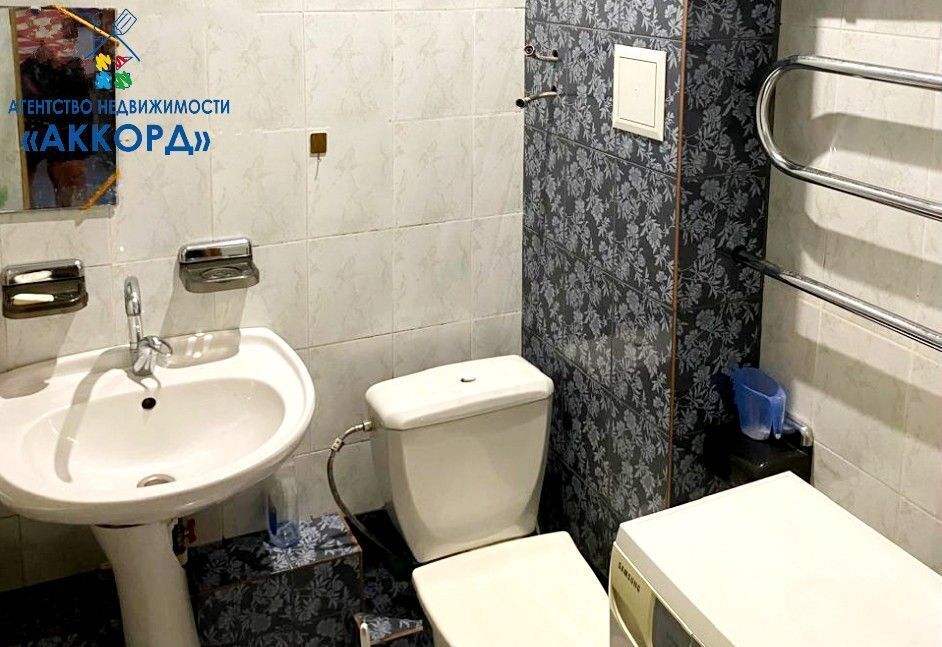 квартира г Барнаул р-н Индустриальный ул Антона Петрова 233 фото 10