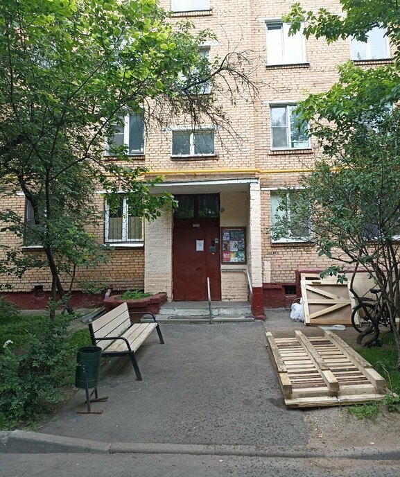 квартира г Москва метро Волжская ул Головачёва 11 фото 3