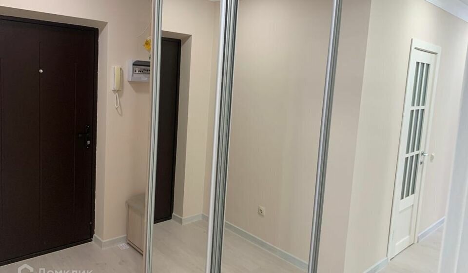 квартира г Краснодар ул им. Цезаря Куникова 24к/2 фото 1