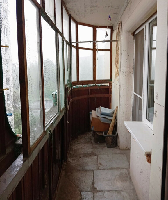 квартира г Саратов улица имени С. Ф. Тархова, 1 фото 7