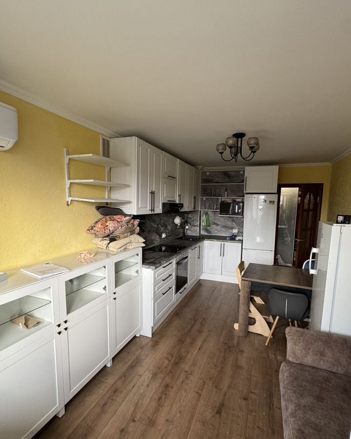 квартира г Тольятти р-н Автозаводский ул Офицерская 17 фото 2